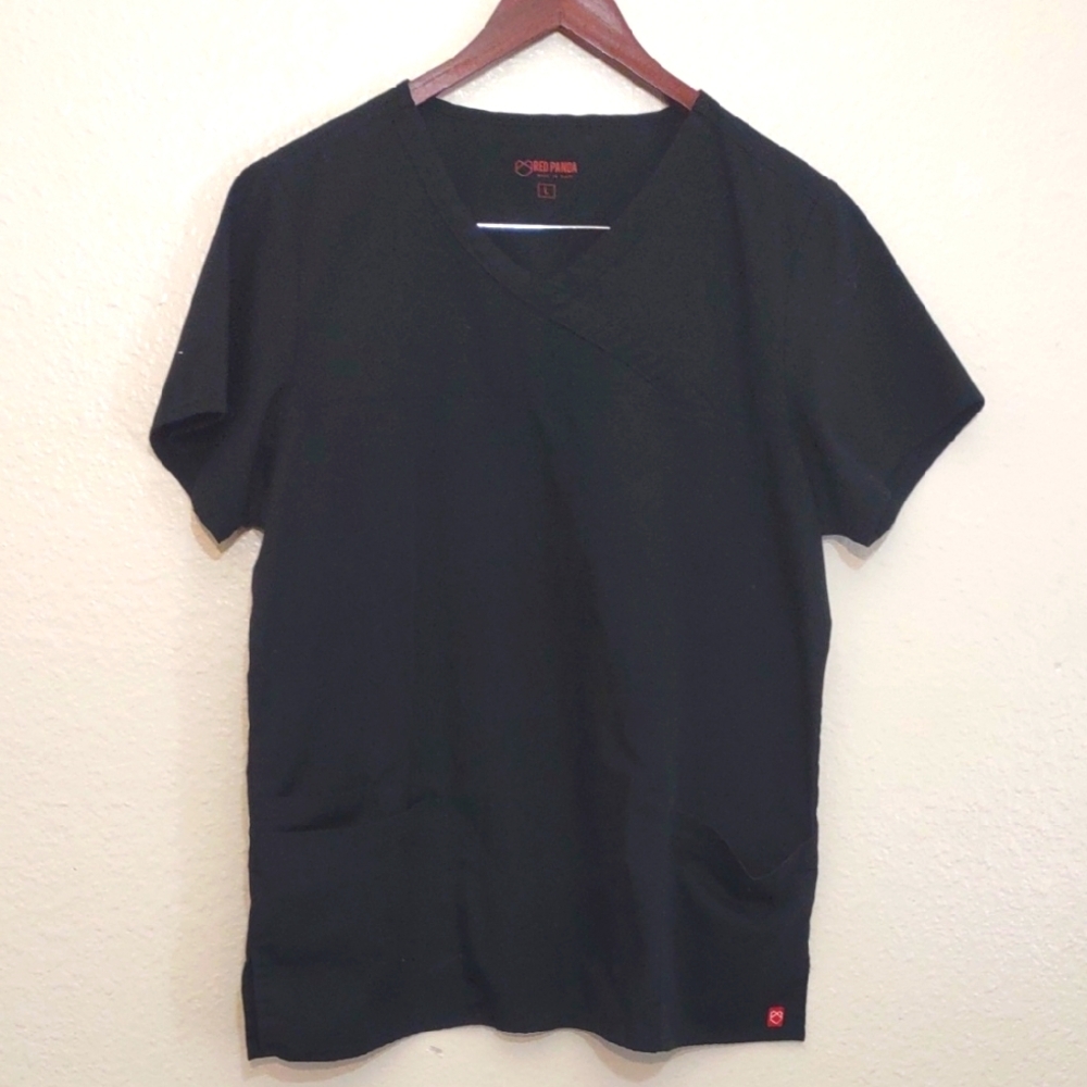 SLIGHTLY USED RED PANDA SCRUB TOP BLACK SIZE L POCKETS